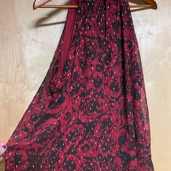 Simply Vera Vera Wang Red and Black Tank Top - Picture 2 of 5